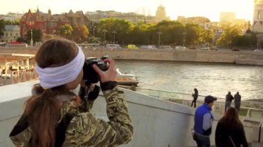 Kurtarıcı İsa Katedrali Rus Ortodoks katedrali, Moskova, Rusya, birkaç yüz metre güneybatısında Kremlin'in Moskva Nehri'nin Kuzey yakasında var. Dünyada en yüksek Ortodoks kilise o.