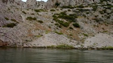 Zrmanja Nehri'nin ağzında. Zrmanja Kuzey Dalmaçya, Hırvatistan ve Güney Lika nehirdir. Adriyatik Denizi Bay akar Zrmanja Novigradsko daha fazla adlı.