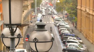 Bologna, Emilia-Romagna bölgesinin, Kuzey İtalya: Merkez tren garının yakınında sokak Milazzo bakan fenerler