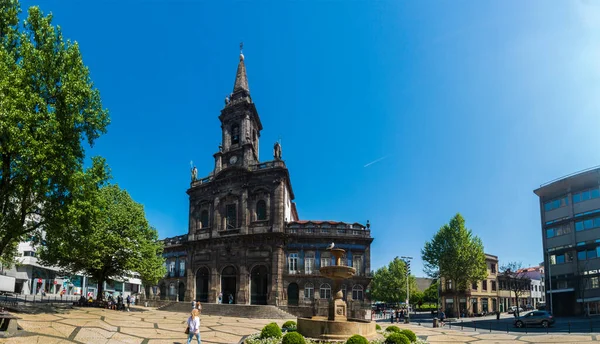 Porto Portugal Abril 2017 Igreja Trindade Igreja Porto Portugal Localizada — Fotografia de Stock