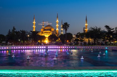 Sultan Ahmet Camii günbatımı üzerinde