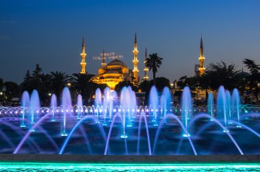 Sultan Ahmet Camii günbatımı üzerinde