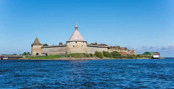 Panoramisch uitzicht op het fort van de Oreshek — Stockfoto