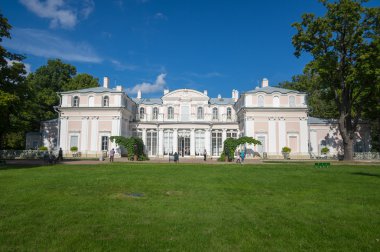 San sarayda Çince