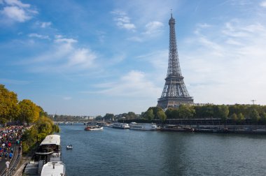Fransa, Paris 'te Eyfel Turu