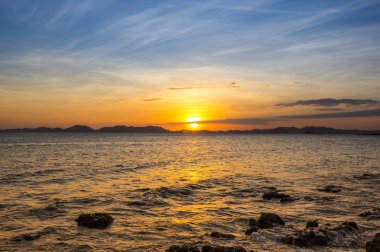 Günbatımı Andaman Denizi