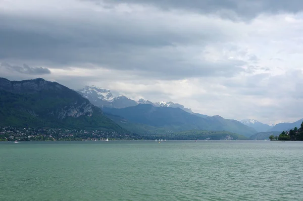 Vista del lago de Annecy — Foto de Stock