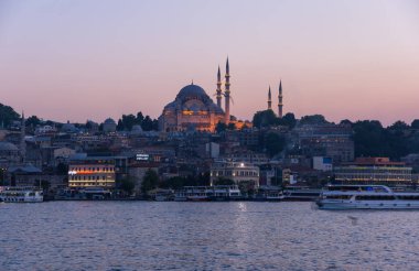 Eminönü ilçesinde günbatımı