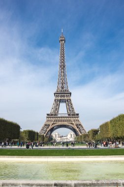Paris 'teki Eyfel Kulesi