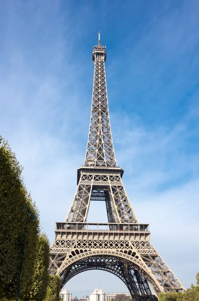 The Eiffel Tower in Paris — Stock Photo, Image