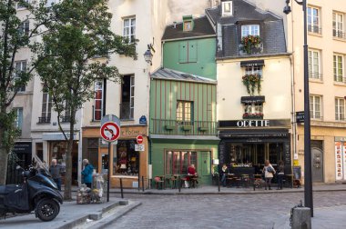 Paris Caddesi