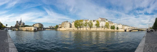 El río Sena en París —  Fotos de Stock