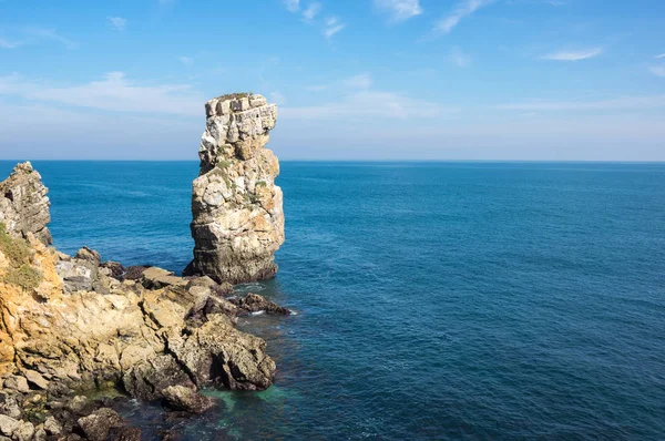 Atlantik Okyanusu kıyısında