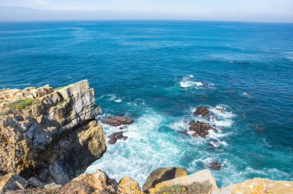 La costa del océano Atlántico — Foto de Stock