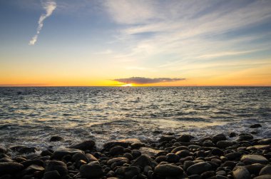 Atlantik Okyanusu kıyısında