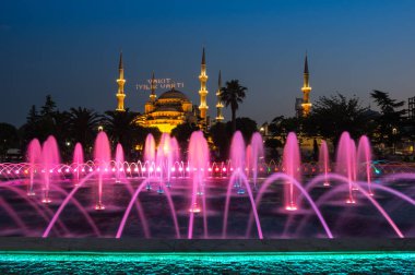Sultan Ahmet Camii günbatımı üzerinde