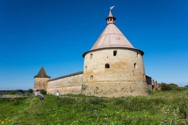 Oreshek kalesinin panoramik görünüm