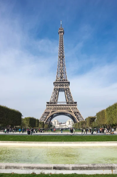 The Eiffel Tower in Paris — Stock Photo, Image