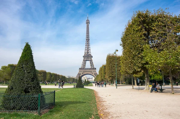 Eiffeltornet i Paris — Stockfoto