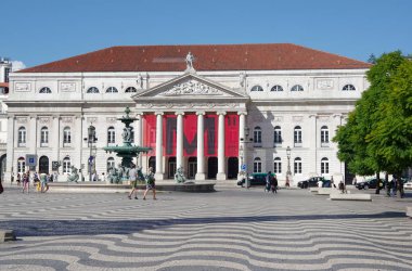 Lizbon 'daki Rossio Meydanı