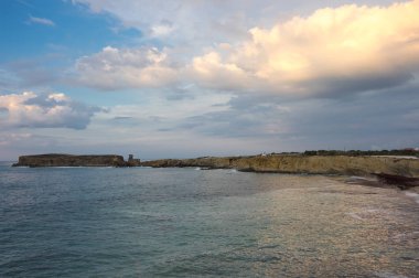 Atlantik Okyanusu kıyısında