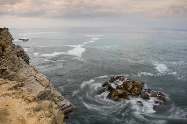 La costa del océano Atlántico — Foto de Stock
