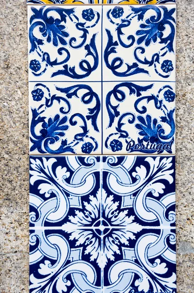 Piastrelle tradizionali portoghesi Azulejo — Foto Stock