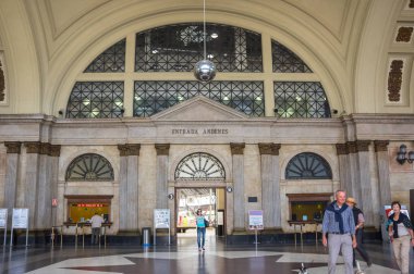 Barcelona'da Fransız demiryolu İstasyonu
