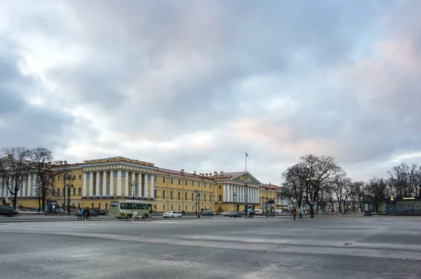 Строительство Адмиралтейства в Санкт-Петербурге — стоковое фото