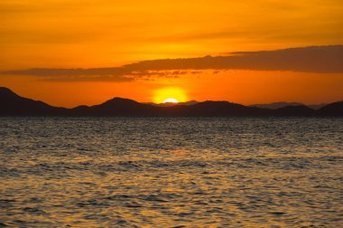 Günbatımı Andaman Denizi