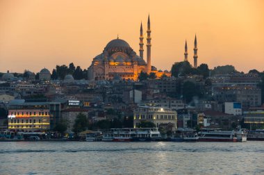 Eminönü ilçesinde günbatımı