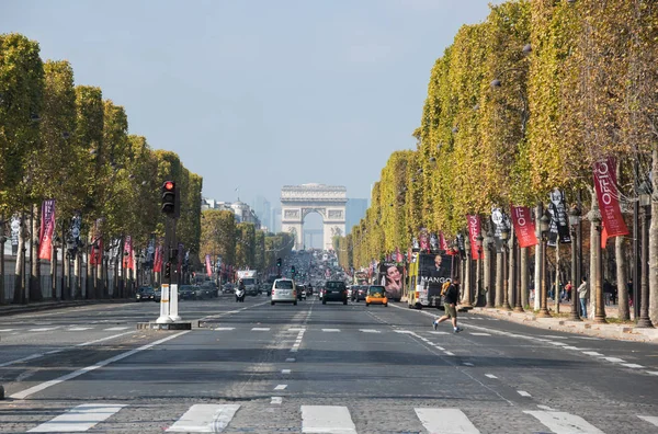 Champs-Elysees Bulvarı