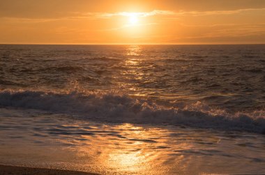 Atlantik Okyanusu kıyısında