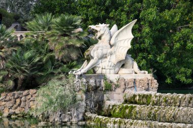 Çeşme Kalesi Park