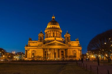 Aziz Isaac Katedrali