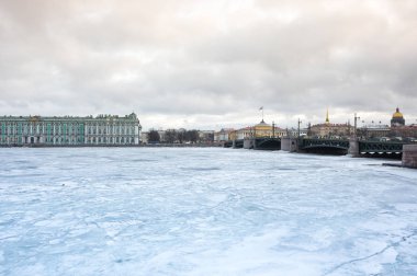 Saint Petersburg'daki Kış Sarayı