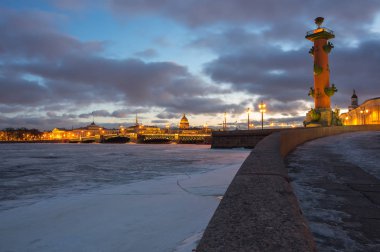 Panoramik manzaralı tarihi Saint Petersburg Merkezi