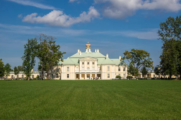 El Palacio de Oranienbaum —  Fotos de Stock