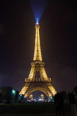 Gece Tour Eiffel