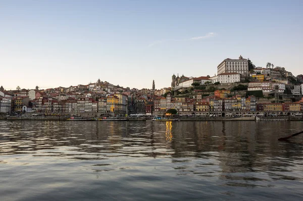 Panoramautsikt over Porto på solnedgang – stockfoto