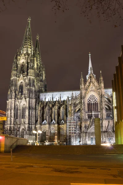 Vista noturna da Catedral de Colônia — Fotografia de Stock
