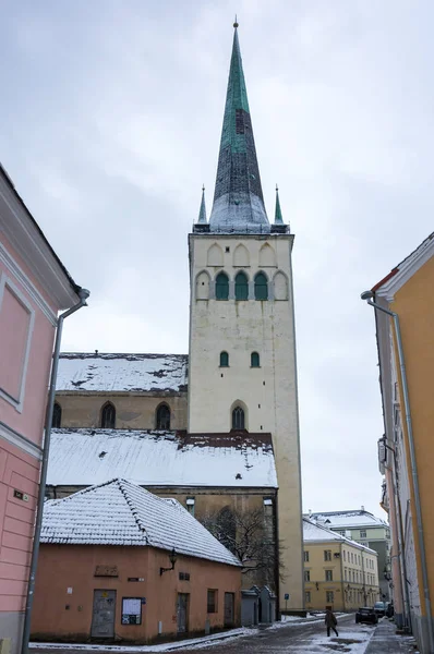 Kirche der Heiligen Olaf in der Altstadt — Stockfoto