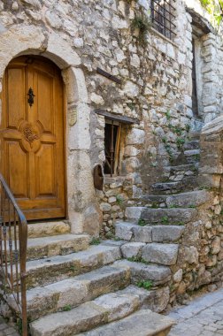 Tourrettes-sur-Loup Caddesi