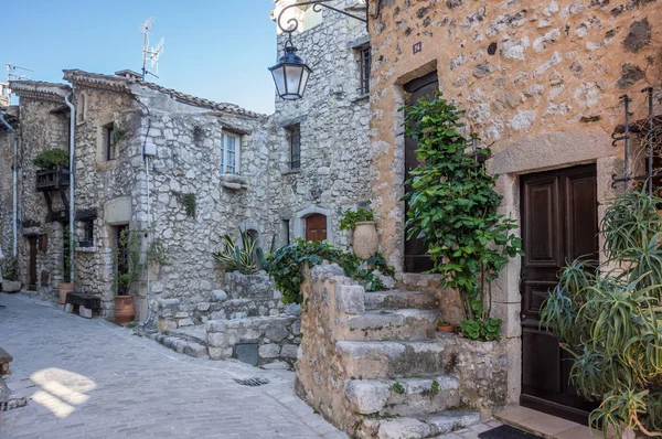 Tourrettes-sur-Loup Caddesi