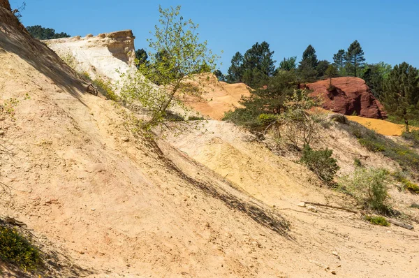 Colorado provencal Rustrel içinde