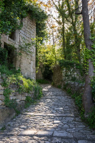 Straße von Oppede-le-Vieux — Stockfoto