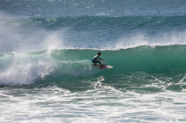 Moře, surfing na pobřeží Atlantského oceánu — Stock fotografie