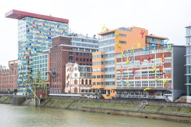 Dusseldorf medya Limanı