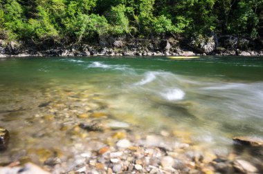 Ardèche nehir panoramik manzaralı