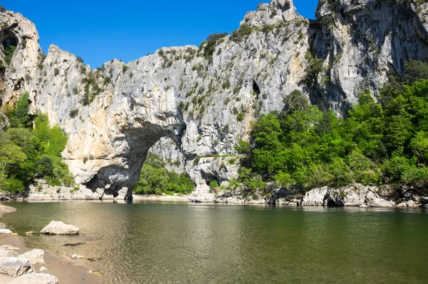 Fransa'daki Pont d'Arc